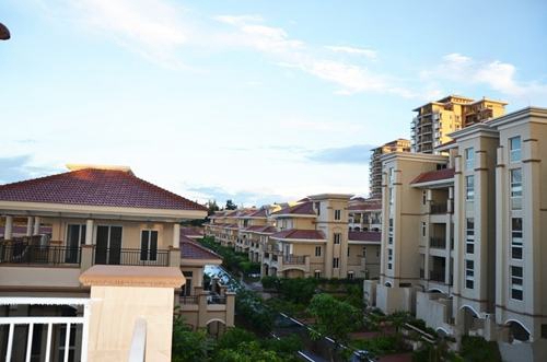 給父母喜盈門(mén)國(guó)際建材家具(海南)總部基地買(mǎi)房養(yǎng)老需要考慮的幾個(gè)方面